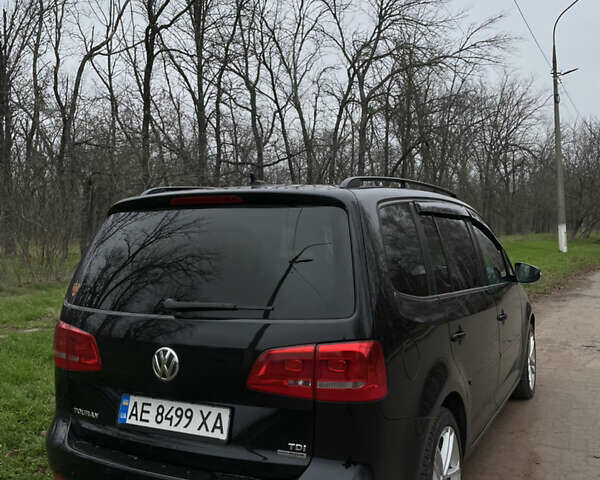 Черный Фольксваген Туран, объемом двигателя 1.6 л и пробегом 259 тыс. км за 11200 $, фото 4 на Automoto.ua