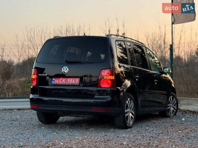 Черный Фольксваген Туран, объемом двигателя 1.6 л и пробегом 215 тыс. км за 7890 $, фото 34 на Automoto.ua