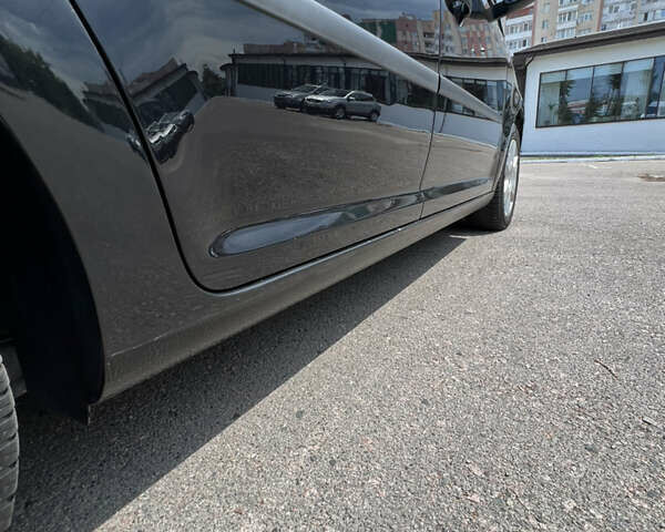 Чорний Фольксваген Туран, об'ємом двигуна 1.6 л та пробігом 256 тис. км за 10900 $, фото 8 на Automoto.ua