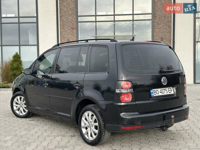 Чорний Фольксваген Туран, об'ємом двигуна 1.97 л та пробігом 336 тис. км за 8200 $, фото 26 на Automoto.ua