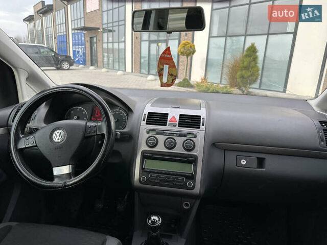 Чорний Фольксваген Туран, об'ємом двигуна 1.97 л та пробігом 336 тис. км за 8200 $, фото 38 на Automoto.ua