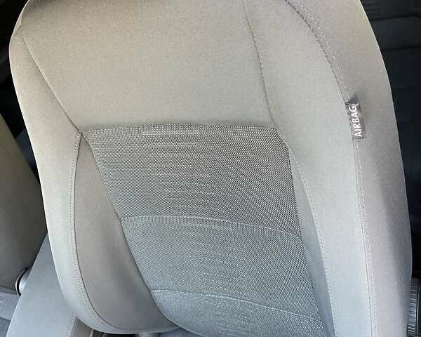 Черный Фольксваген Туран, объемом двигателя 1.4 л и пробегом 238 тыс. км за 7888 $, фото 59 на Automoto.ua