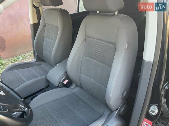 Черный Фольксваген Туран, объемом двигателя 1.4 л и пробегом 238 тыс. км за 7888 $, фото 63 на Automoto.ua