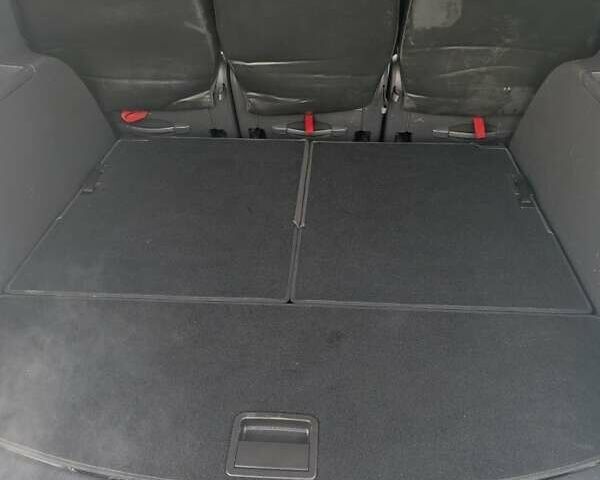 Черный Фольксваген Туран, объемом двигателя 2 л и пробегом 236 тыс. км за 9800 $, фото 6 на Automoto.ua