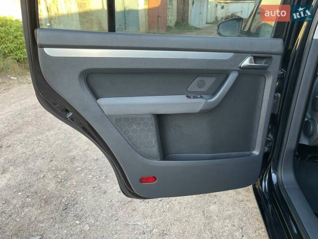 Черный Фольксваген Туран, объемом двигателя 1.4 л и пробегом 238 тыс. км за 7888 $, фото 128 на Automoto.ua