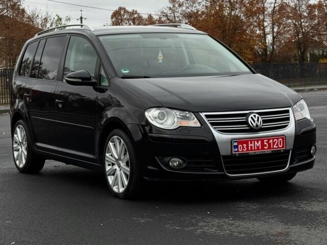 Черный Фольксваген Туран, объемом двигателя 2 л и пробегом 260 тыс. км за 9950 $, фото 5 на Automoto.ua