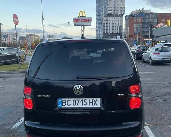 Чорний Фольксваген Туран, об'ємом двигуна 1.9 л та пробігом 367 тис. км за 7900 $, фото 16 на Automoto.ua