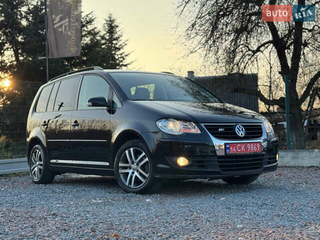 Черный Фольксваген Туран, объемом двигателя 1.6 л и пробегом 215 тыс. км за 7890 $, фото 19 на Automoto.ua
