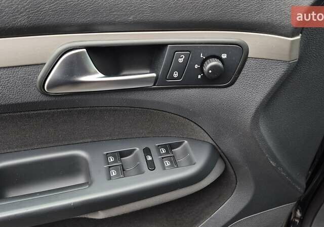 Чорний Фольксваген Туран, об'ємом двигуна 1.4 л та пробігом 248 тис. км за 7699 $, фото 23 на Automoto.ua