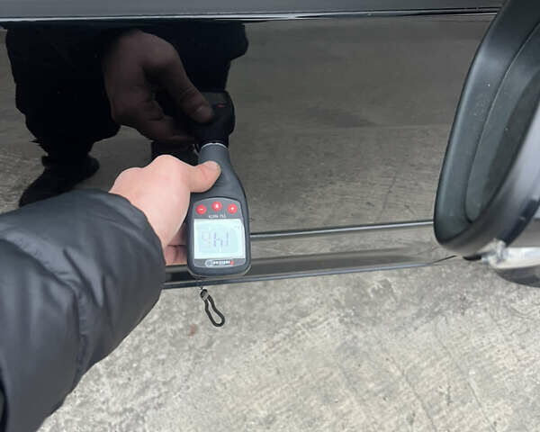 Черный Фольксваген Туран, объемом двигателя 1.4 л и пробегом 213 тыс. км за 8100 $, фото 69 на Automoto.ua