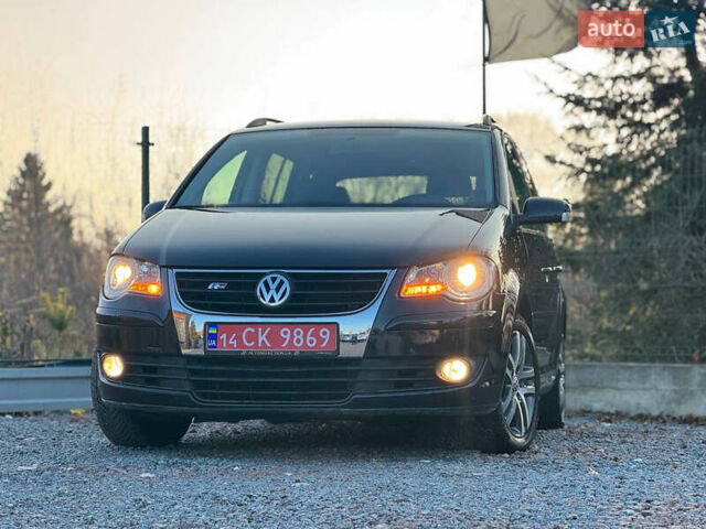 Черный Фольксваген Туран, объемом двигателя 1.6 л и пробегом 215 тыс. км за 7890 $, фото 6 на Automoto.ua