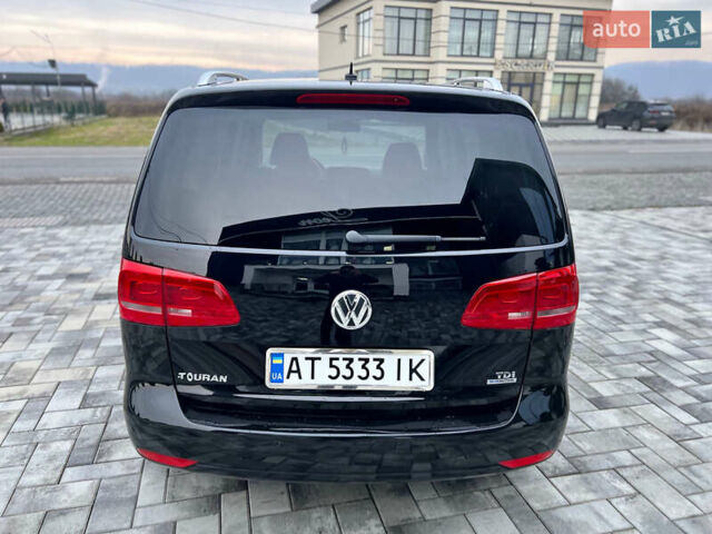 Черный Фольксваген Туран, объемом двигателя 1.6 л и пробегом 220 тыс. км за 8400 $, фото 5 на Automoto.ua