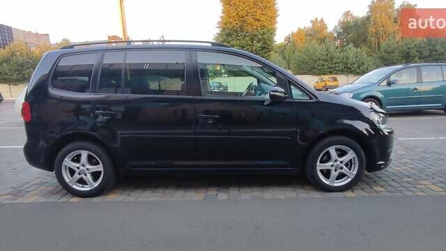 Чорний Фольксваген Туран, об'ємом двигуна 1.6 л та пробігом 258 тис. км за 10700 $, фото 3 на Automoto.ua