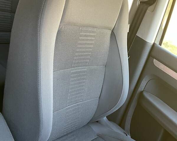 Черный Фольксваген Туран, объемом двигателя 1.4 л и пробегом 238 тыс. км за 7888 $, фото 241 на Automoto.ua