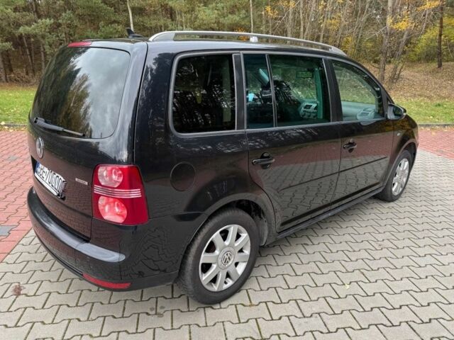 Чорний Фольксваген Туран, об'ємом двигуна 1.9 л та пробігом 229 тис. км за 2300 $, фото 7 на Automoto.ua