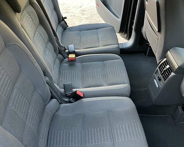 Черный Фольксваген Туран, объемом двигателя 1.4 л и пробегом 238 тыс. км за 7888 $, фото 154 на Automoto.ua