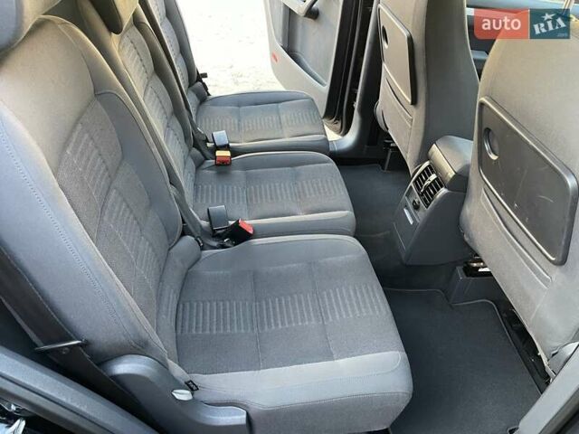 Черный Фольксваген Туран, объемом двигателя 1.4 л и пробегом 238 тыс. км за 7888 $, фото 150 на Automoto.ua