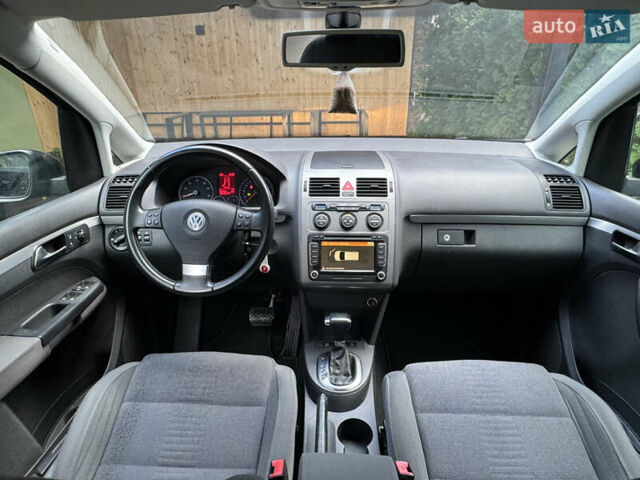 Черный Фольксваген Туран, объемом двигателя 1.4 л и пробегом 199 тыс. км за 7999 $, фото 13 на Automoto.ua
