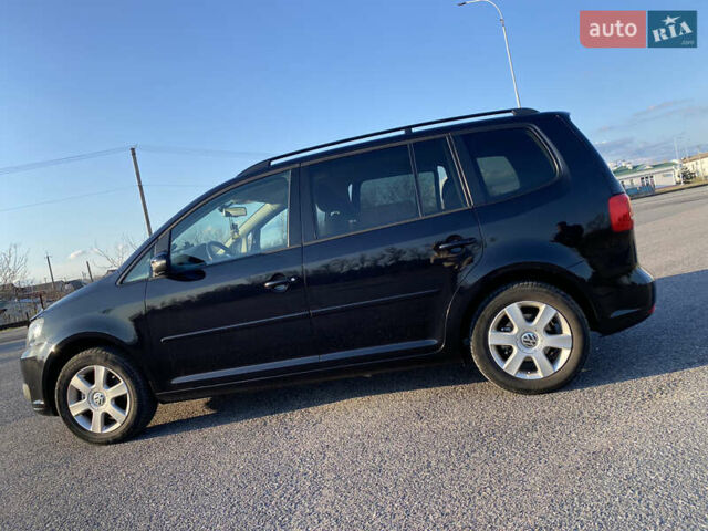 Чорний Фольксваген Туран, об'ємом двигуна 1.6 л та пробігом 227 тис. км за 9600 $, фото 7 на Automoto.ua