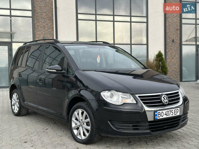 Чорний Фольксваген Туран, об'ємом двигуна 1.97 л та пробігом 336 тис. км за 8200 $, фото 4 на Automoto.ua