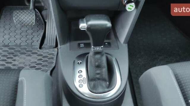 Черный Фольксваген Туран, объемом двигателя 1.39 л и пробегом 195 тыс. км за 8300 $, фото 13 на Automoto.ua