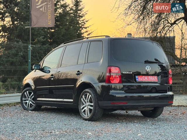 Черный Фольксваген Туран, объемом двигателя 1.6 л и пробегом 215 тыс. км за 7890 $, фото 28 на Automoto.ua