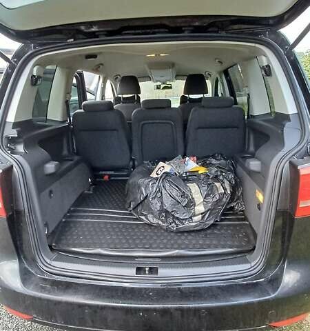 Чорний Фольксваген Туран, об'ємом двигуна 1.6 л та пробігом 208 тис. км за 9500 $, фото 4 на Automoto.ua