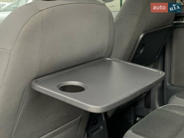 Черный Фольксваген Туран, объемом двигателя 2 л и пробегом 283 тыс. км за 12555 $, фото 27 на Automoto.ua