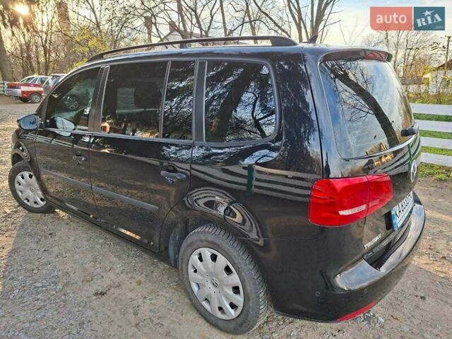 Черный Фольксваген Туран, объемом двигателя 1.6 л и пробегом 275 тыс. км за 9600 $, фото 3 на Automoto.ua