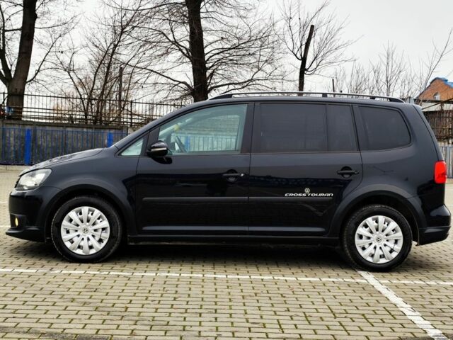 Чорний Фольксваген Туран, об'ємом двигуна 2 л та пробігом 273 тис. км за 8700 $, фото 4 на Automoto.ua