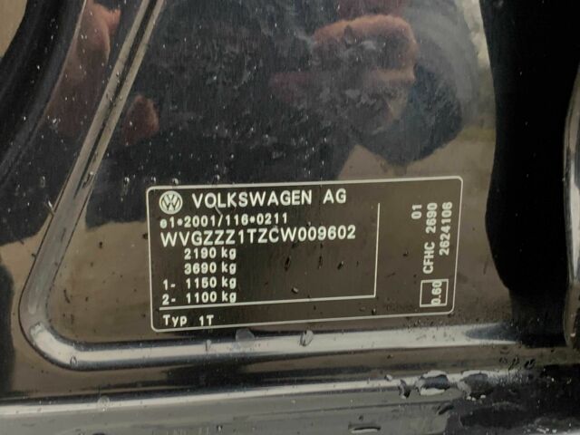 Черный Фольксваген Туран, объемом двигателя 2 л и пробегом 283 тыс. км за 12555 $, фото 20 на Automoto.ua