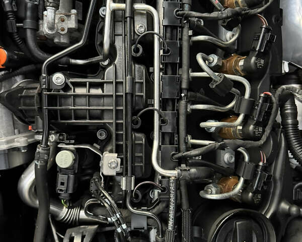 Черный Фольксваген Туран, объемом двигателя 1.6 л и пробегом 185 тыс. км за 11300 $, фото 73 на Automoto.ua