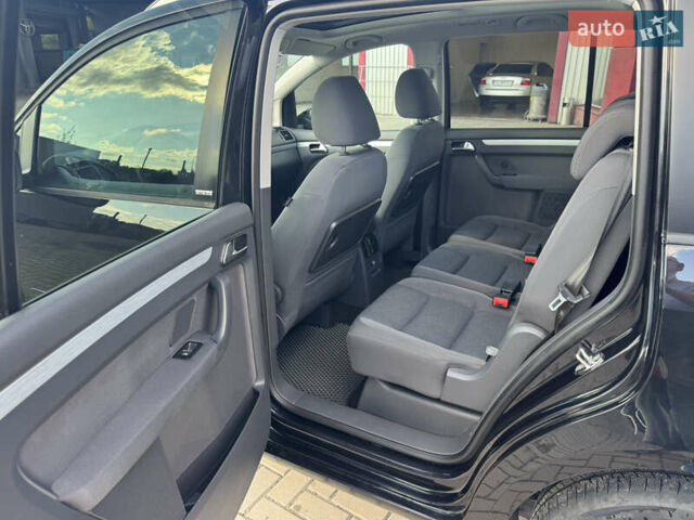 Чорний Фольксваген Туран, об'ємом двигуна 1.97 л та пробігом 283 тис. км за 11700 $, фото 18 на Automoto.ua