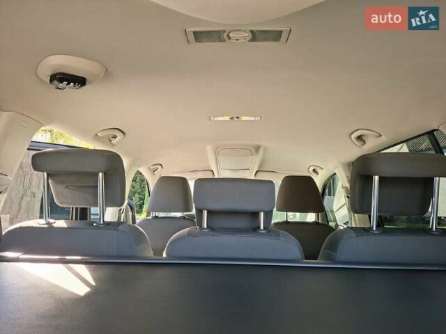 Черный Фольксваген Туран, объемом двигателя 1.6 л и пробегом 275 тыс. км за 9600 $, фото 37 на Automoto.ua