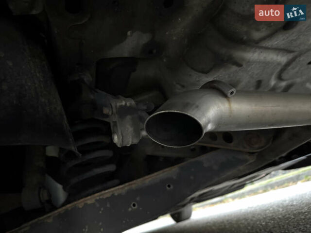 Чорний Фольксваген Туран, об'ємом двигуна 1.6 л та пробігом 185 тис. км за 11650 $, фото 79 на Automoto.ua