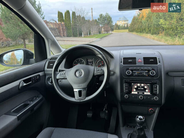 Чорний Фольксваген Туран, об'ємом двигуна 1.6 л та пробігом 185 тис. км за 11650 $, фото 40 на Automoto.ua