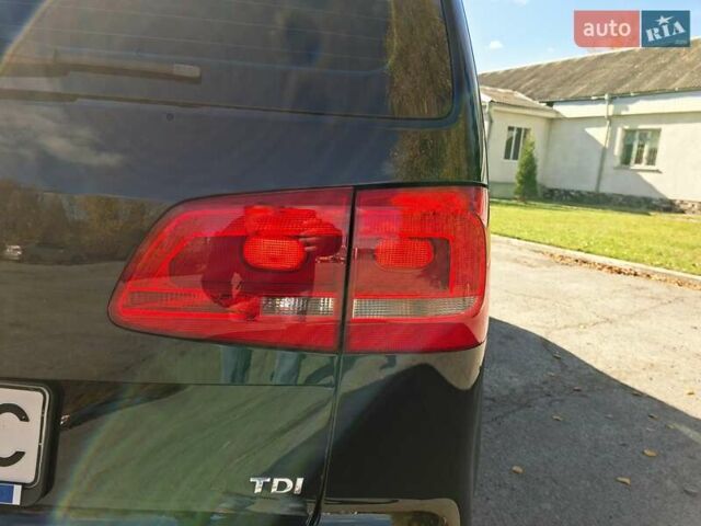 Черный Фольксваген Туран, объемом двигателя 1.6 л и пробегом 275 тыс. км за 9600 $, фото 8 на Automoto.ua