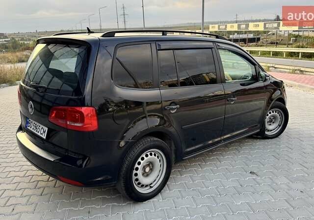 Черный Фольксваген Туран, объемом двигателя 1.6 л и пробегом 256 тыс. км за 8999 $, фото 6 на Automoto.ua