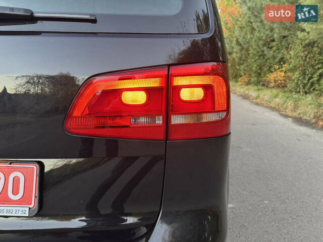 Чорний Фольксваген Туран, об'ємом двигуна 1.6 л та пробігом 185 тис. км за 11650 $, фото 26 на Automoto.ua