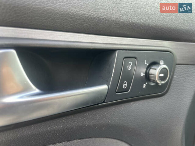 Черный Фольксваген Туран, объемом двигателя 1.39 л и пробегом 236 тыс. км за 8200 $, фото 35 на Automoto.ua