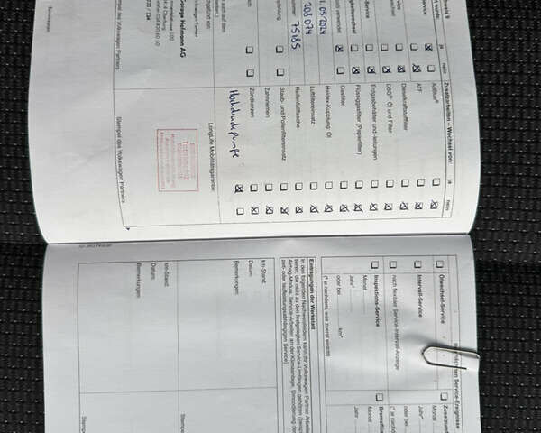 Черный Фольксваген Туран, объемом двигателя 1.4 л и пробегом 227 тыс. км за 8950 $, фото 56 на Automoto.ua