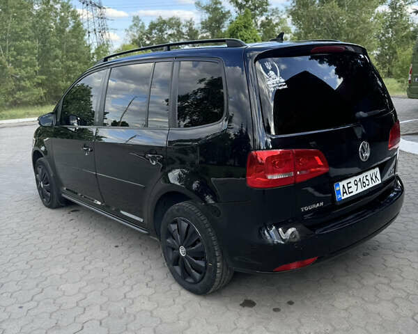 Черный Фольксваген Туран, объемом двигателя 1.39 л и пробегом 251 тыс. км за 7200 $, фото 7 на Automoto.ua