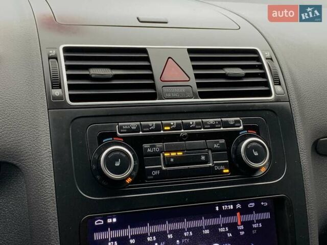 Черный Фольксваген Туран, объемом двигателя 2 л и пробегом 283 тыс. км за 12555 $, фото 49 на Automoto.ua