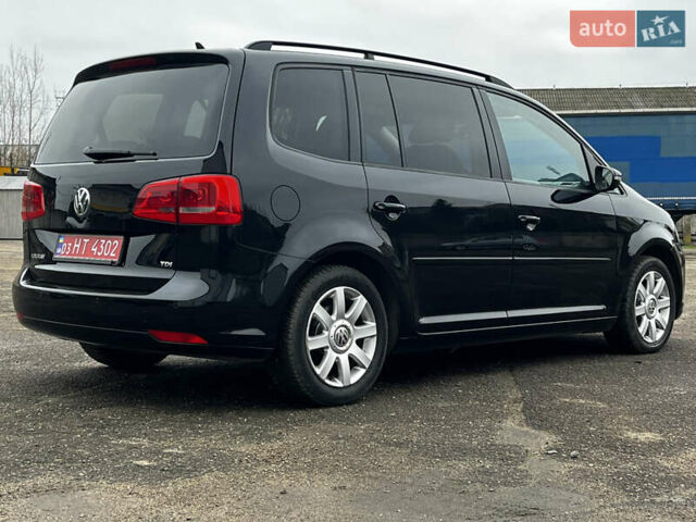 Черный Фольксваген Туран, объемом двигателя 1.6 л и пробегом 296 тыс. км за 9999 $, фото 11 на Automoto.ua