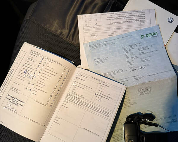 Чорний Фольксваген Туран, об'ємом двигуна 1.6 л та пробігом 185 тис. км за 11650 $, фото 82 на Automoto.ua