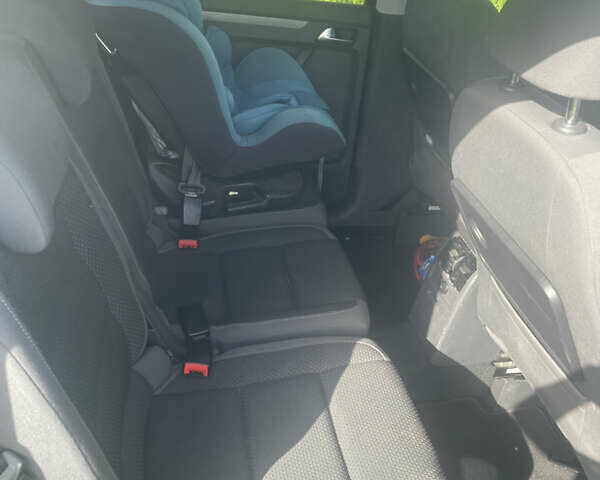 Черный Фольксваген Туран, объемом двигателя 1.39 л и пробегом 186 тыс. км за 9000 $, фото 27 на Automoto.ua