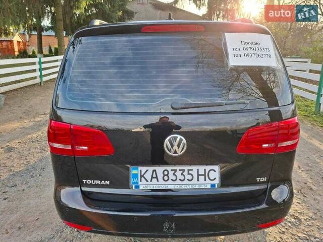 Черный Фольксваген Туран, объемом двигателя 1.6 л и пробегом 275 тыс. км за 9600 $, фото 4 на Automoto.ua