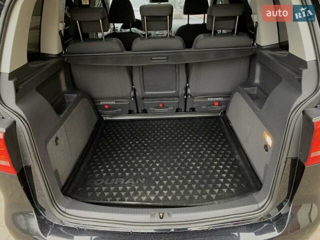 Черный Фольксваген Туран, объемом двигателя 2 л и пробегом 283 тыс. км за 12555 $, фото 28 на Automoto.ua