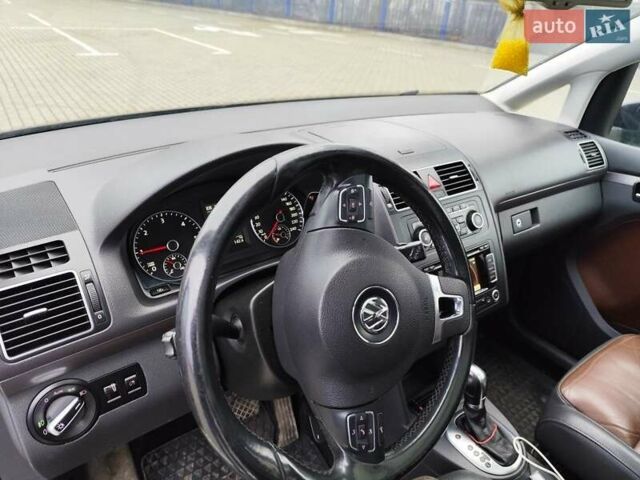 Черный Фольксваген Туран, объемом двигателя 2 л и пробегом 273 тыс. км за 8900 $, фото 21 на Automoto.ua