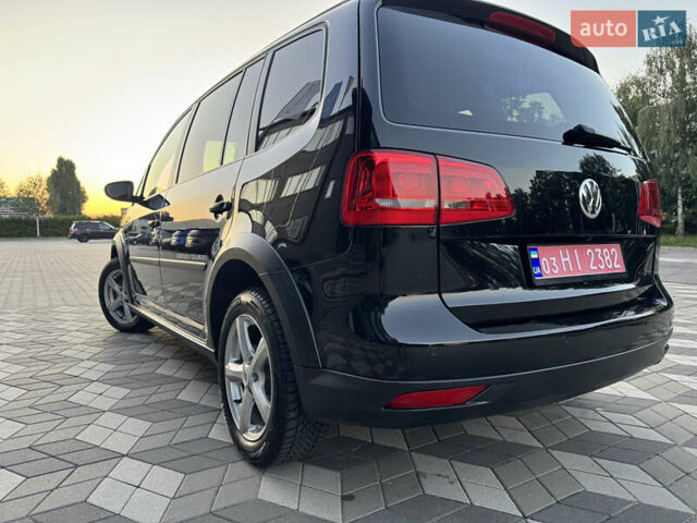 Черный Фольксваген Туран, объемом двигателя 1.4 л и пробегом 174 тыс. км за 9350 $, фото 8 на Automoto.ua
